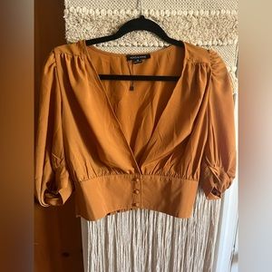 Puffed sleeve, V-neck, buttoned, cropped blouse